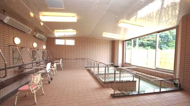 ＊『3つの愛を信念に』サービス提供中＊｜介護老人保健施設トワーム指扇