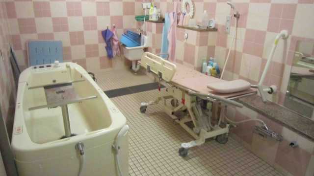 新宿で一番あたたかな場所を私たちはめざします｜特定非営利活動法人フットワーク新宿