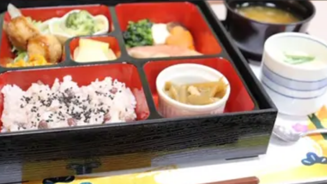 イベントやお祝いには、豪華なお食事をご用意しています。