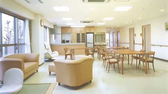 2階と3階の2フロアになります。
個室のお部屋が各9部屋。計18部屋となります。