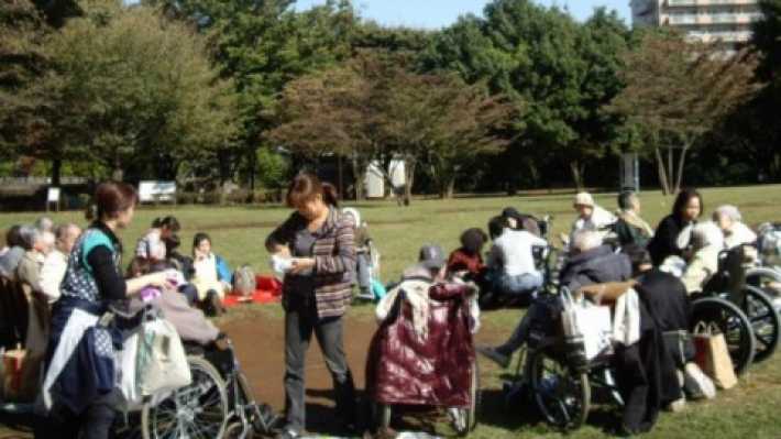 遠足(年間行事)|グループホーム和楽の里
