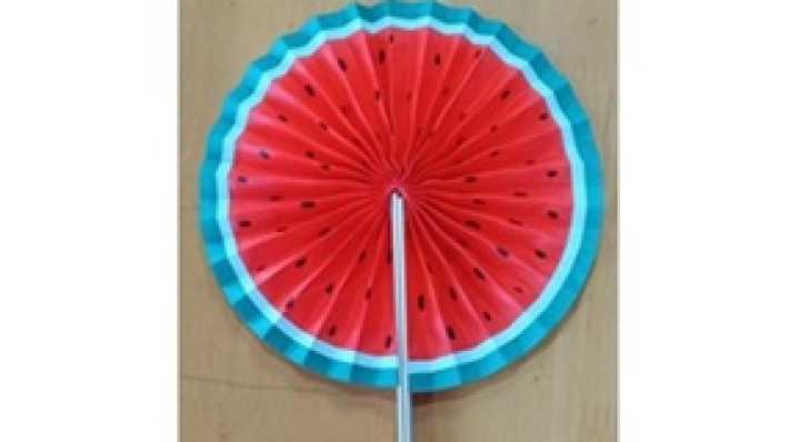 今年の夏も暑いですね～今月の作品です🍉｜介護サークルかがやき網代橋
