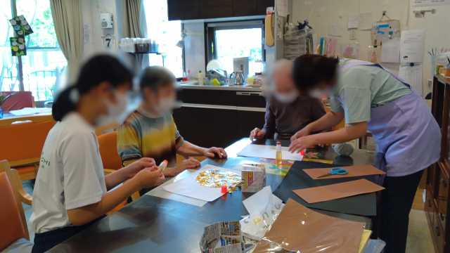 地域密着型のデイサービスです｜介護サークル　かがやき　丘の上の小さな家