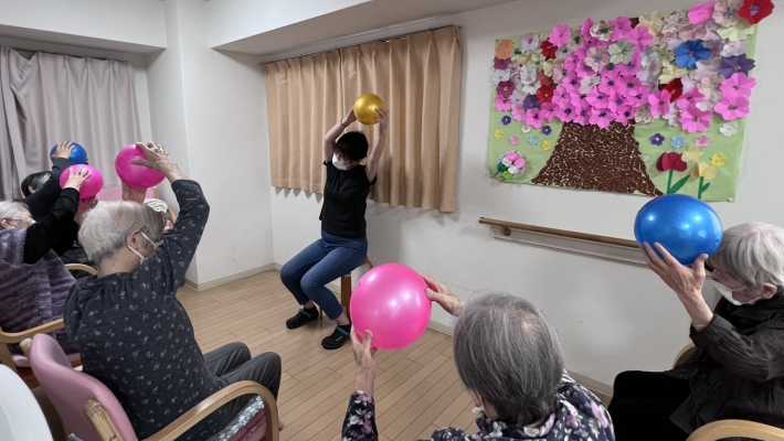 デイサービスの特徴｜ショートステイ併設デイサービスここあ