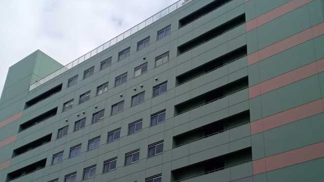 都内で有名な商店街にほど近く、中学校と併設というユニークな施設です｜品川区立戸越台特別養護老人ホーム　《併設：戸越台在宅サービスセンター／戸越台在宅介護支援センター》