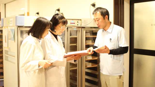 都内で有名な商店街にほど近く、中学校と併設というユニークな施設です｜品川区立戸越台特別養護老人ホーム　《併設：戸越台在宅サービスセンター／戸越台在宅介護支援センター》