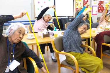 集団レクリエーションの様子|アップライフ香椎浜