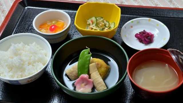 65歳以上の自立された方から介護の必要な方までご入居いただけます|介護付有料老人ホーム(混合型) リバティーベル六甲