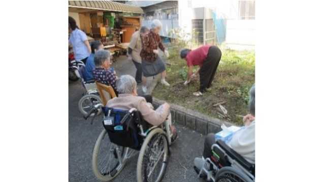 65歳以上の自立された方から介護の必要な方までご入居いただけます|介護付有料老人ホーム(混合型) リバティーベル六甲