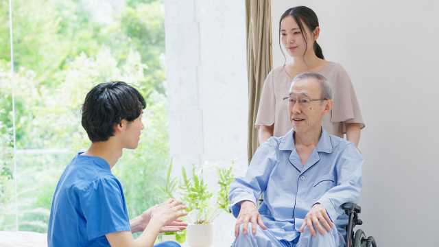 24時間365日、お気持ちに寄り添ったあたたかなサポートを｜ももの花訪問看護リハビリステーション