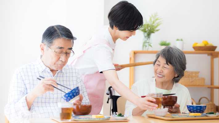 【おいしいお食事&24時間の見守り】|住宅型有料老人ホーム あいびぃ~弥生【併設:訪問介護 あいびぃ~】