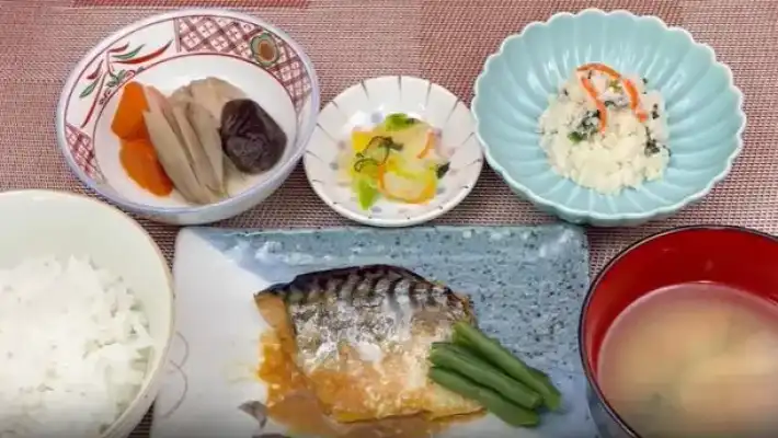 一人ひとりに合わせた美味しい食事｜重度特化住宅型有料老人ホーム いちごの里　／　いちご介護 訪問看護ステーション