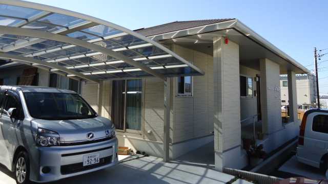 陶芸をはじめ、季節ごとの作品づくりなど”作る楽しみ”を味わえるデイサービス｜デイサービスセンターけやきつつじが丘