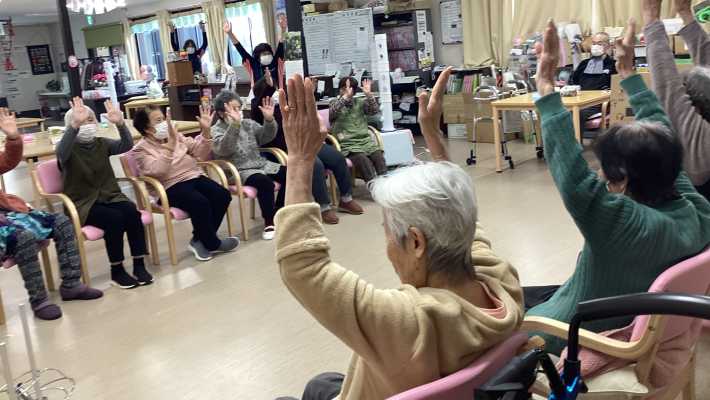 ①寝浴１台、座浴１台、個浴２台完備｜デイサービスすこやか／株式会社w.e