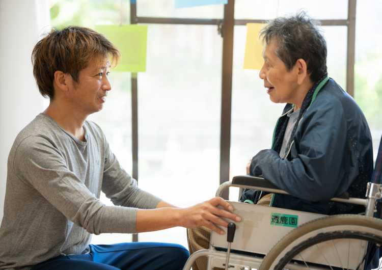 【ワンフロアのみ！】神戸市西区の特別養護老人ホームの介護職員募集！｜特別養護老人ホーム　透鹿園