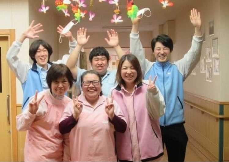 夜勤専従の介護士募集！しっかり稼ぎたい方・副業も歓迎｜社会福祉法人新生会　新生ホーム