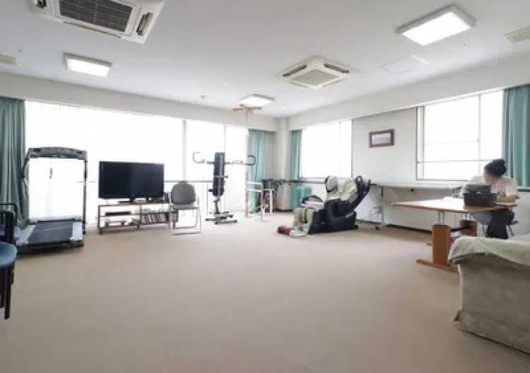 デイサービスでの看護業務【パート】｜介護付き有料老人ホーム　シニアヴィラパトリ