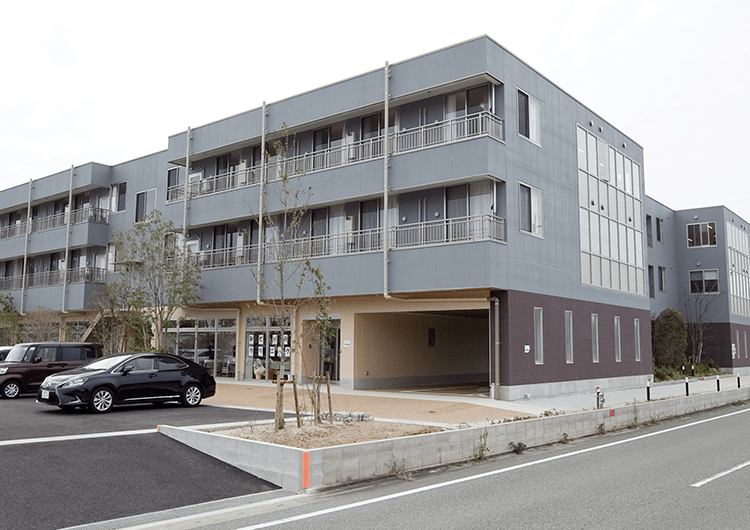 介護職員／みどりの介護医療院勤務｜みどりの介護医療院