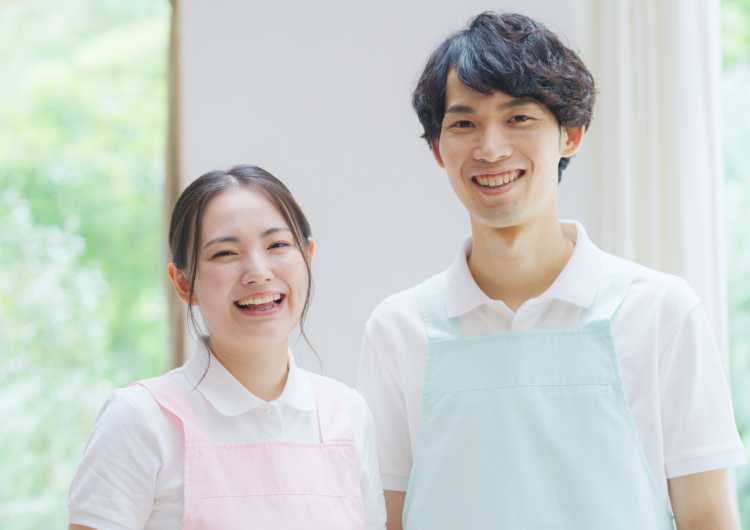 正社員【訪問介護】ケアセンター紫苑／賞与あり／未経験OK／社会保険完備／各種手当あり｜ケアセンター紫苑