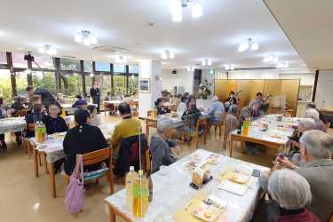 新春食事会｜介護付き有料老人ホーム　申孝園ロータスヴィラ（シンコウエンロータスヴィラ）