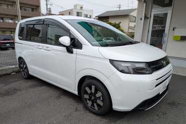 ピカピカの新車、デビューしました🚙|はちやデイサービスセンター