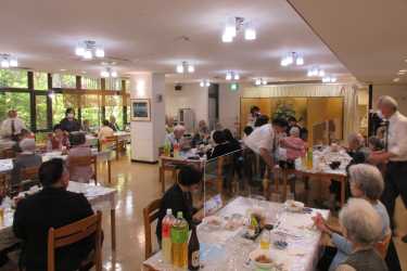 「端午の節句・昼食会」｜介護付き有料老人ホーム　申孝園ロータスヴィラ（シンコウエンロータスヴィラ）
