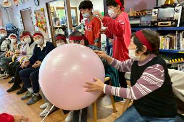 📣 はちや秋の大運動会！ 笑顔と歓声があふれました｜はちやデイサービスセンター