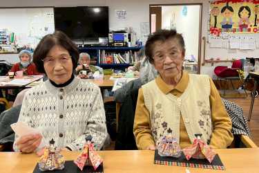 桃の節句、ひな人形作りを行いました🎎｜はちやデイサービスセンター